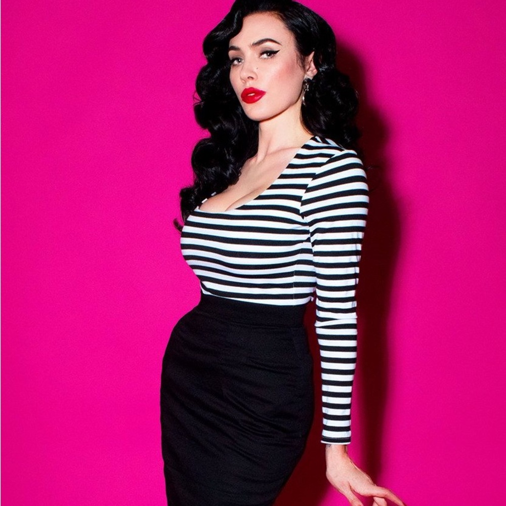 Vixen by Micheline Pitt black and white striped Trouble Maker top Size Medium